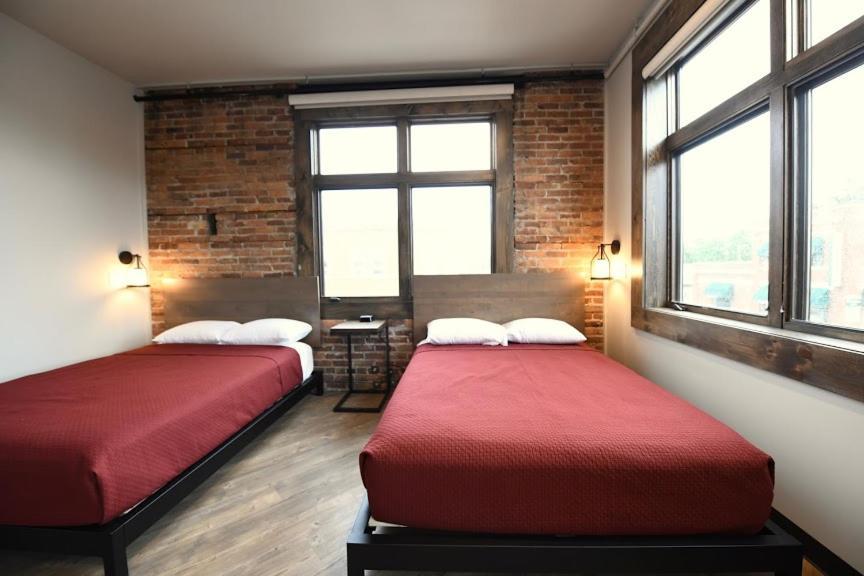 Отель Crosby Lofts Экстерьер фото