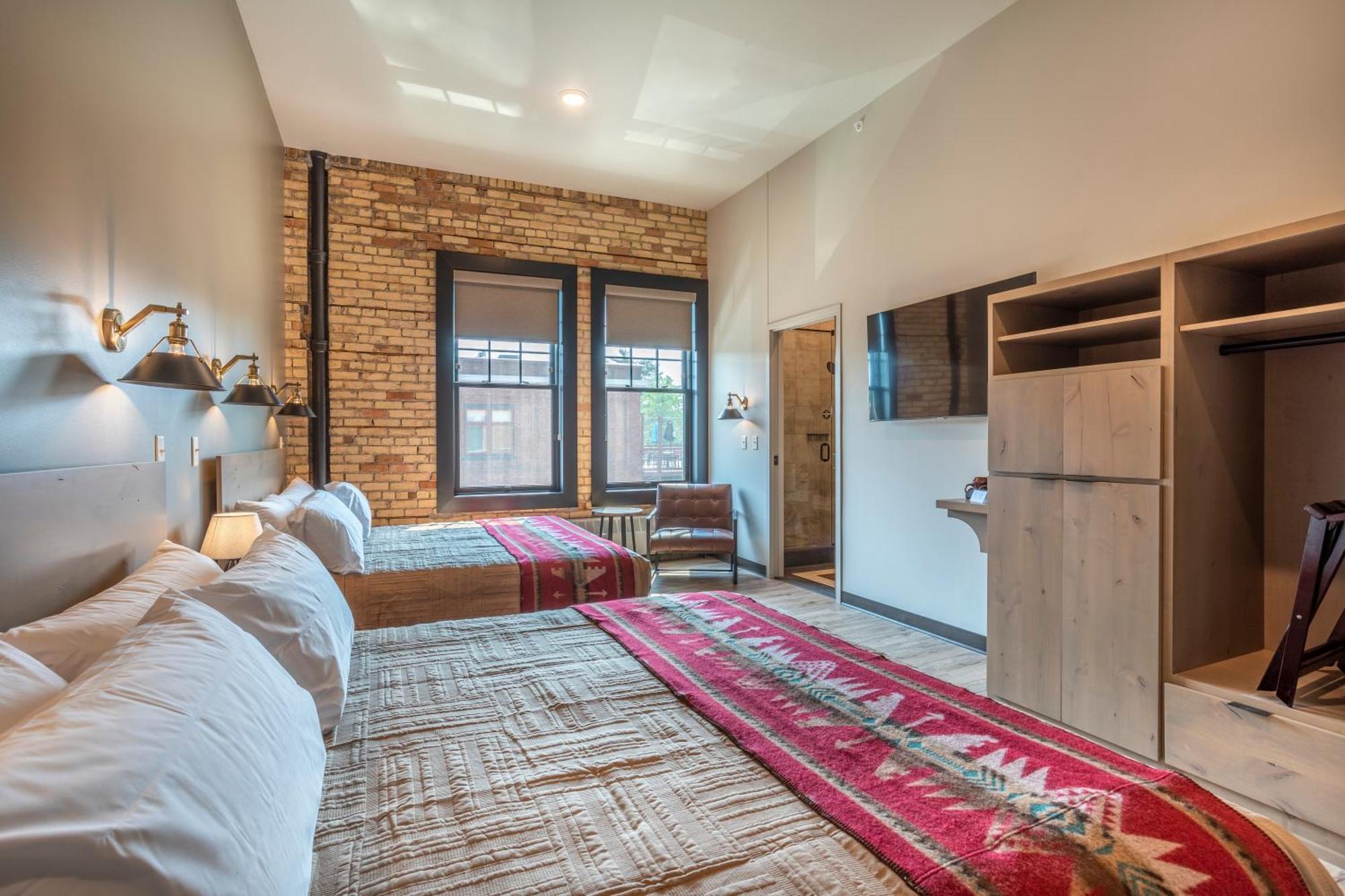Отель Crosby Lofts Экстерьер фото