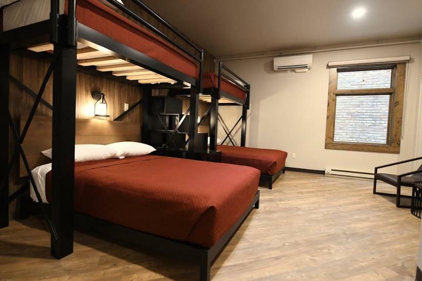 Отель Crosby Lofts Экстерьер фото