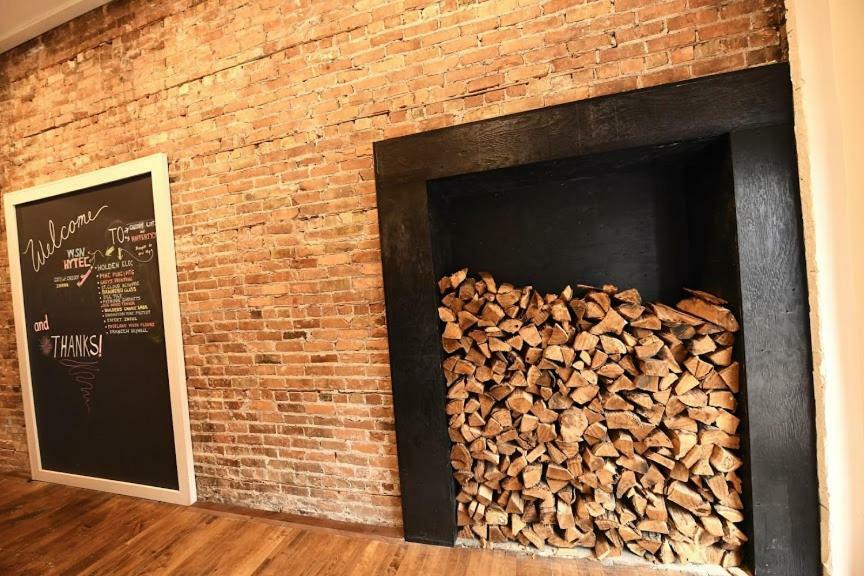 Отель Crosby Lofts Экстерьер фото